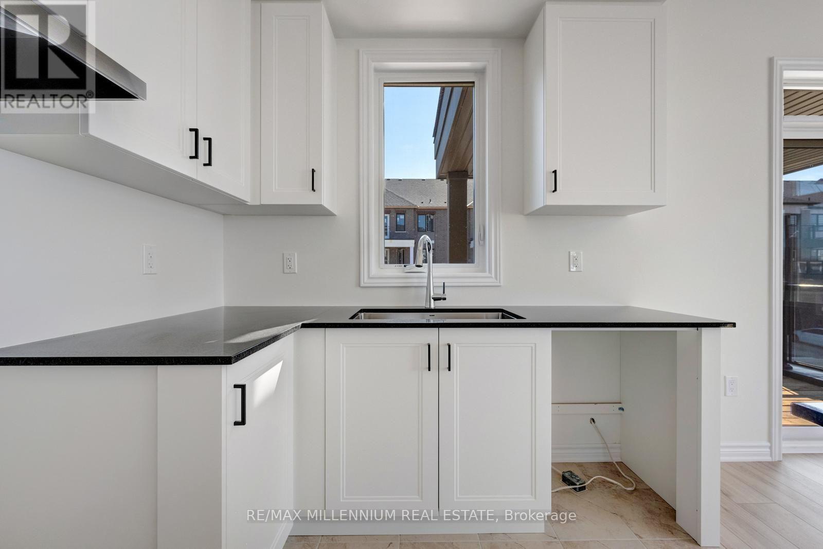 Main - 36 Thornbird Crescent, Brampton, Ontario  L7A 0B8 - Photo 16 - W13664156
