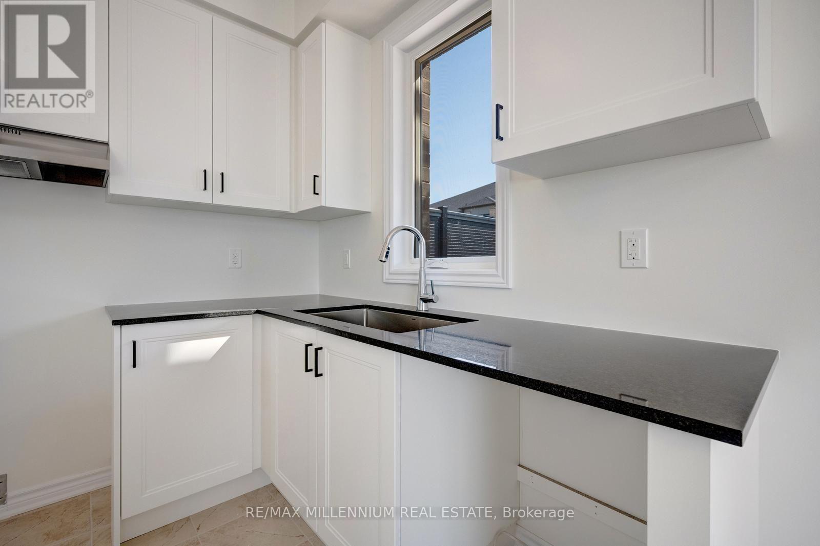 Main - 36 Thornbird Crescent, Brampton, Ontario  L7A 0B8 - Photo 20 - W13664156