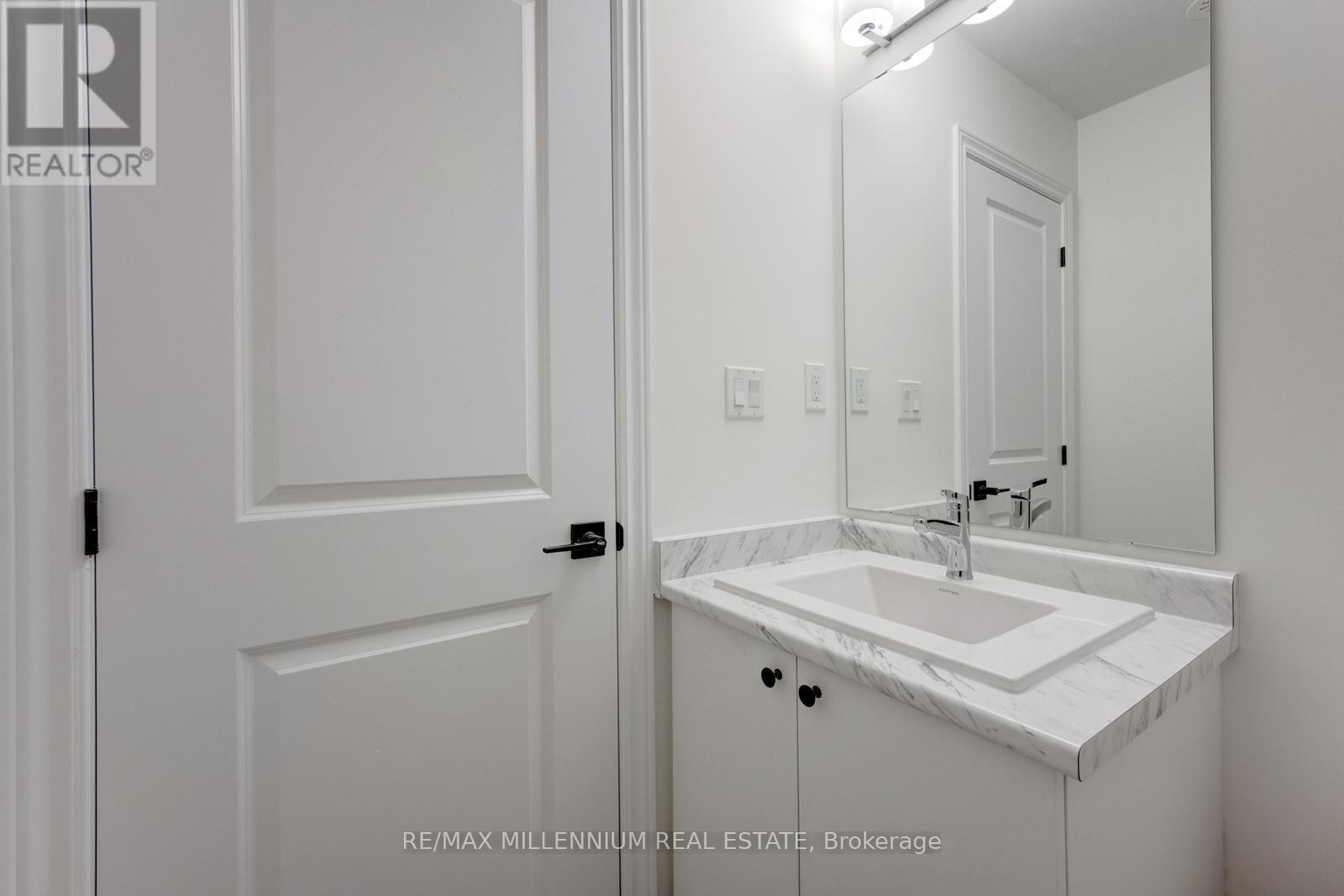 Main - 36 Thornbird Crescent, Brampton, Ontario  L7A 0B8 - Photo 22 - W13664156