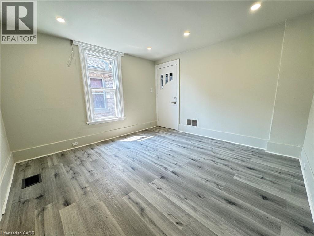 30 Ontario Street Unit# 2, Brantford, Ontario  N3S 2B9 - Photo 3 - 40855146