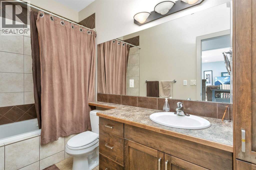 15 Liberty Place, Sylvan Lake, Alberta  T4S 0A2 - Photo 25 - A2327554