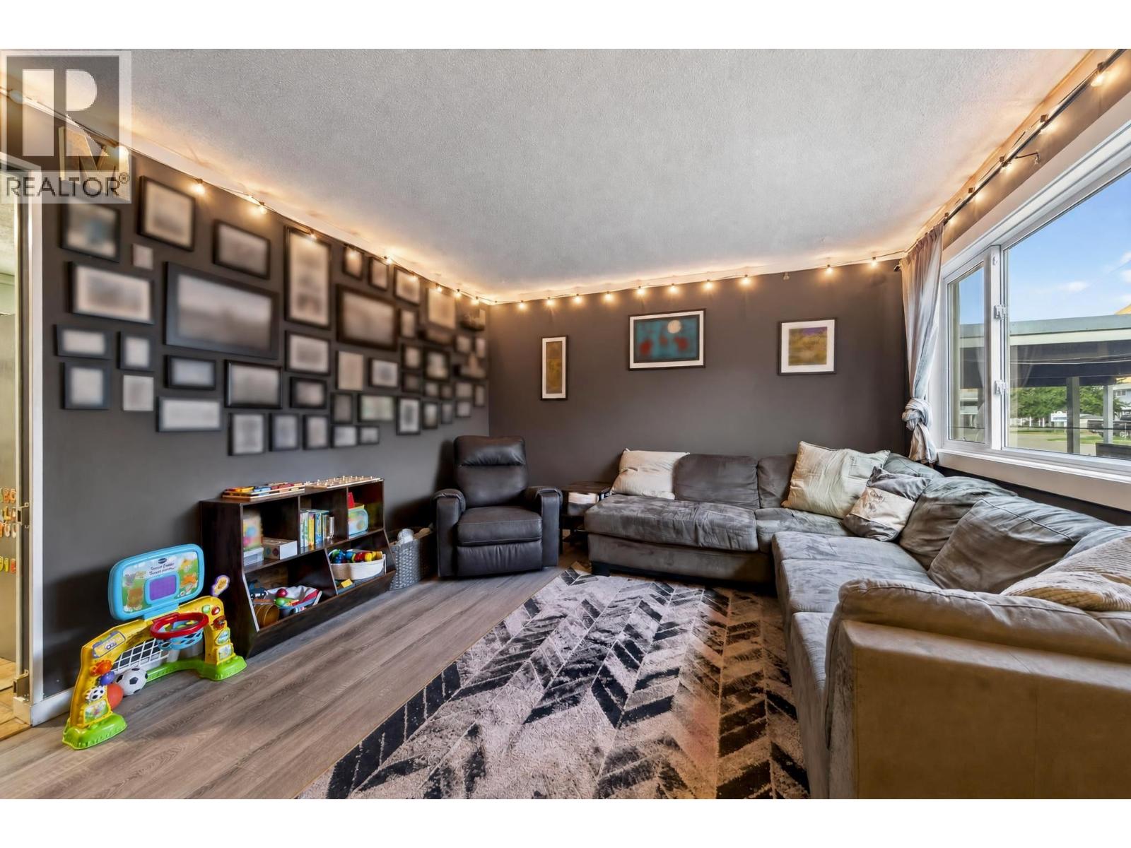 1173 Ponlen Street Unit# 6, Kamloops, British Columbia  V2B 5N4 - Photo 4 - 10395909