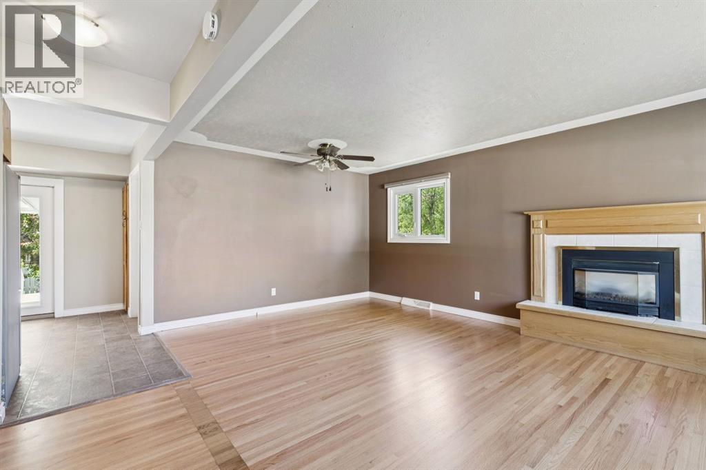 8028 5 Street Sw, Calgary, Alberta  T2V 1C5 - Photo 4 - A2317563