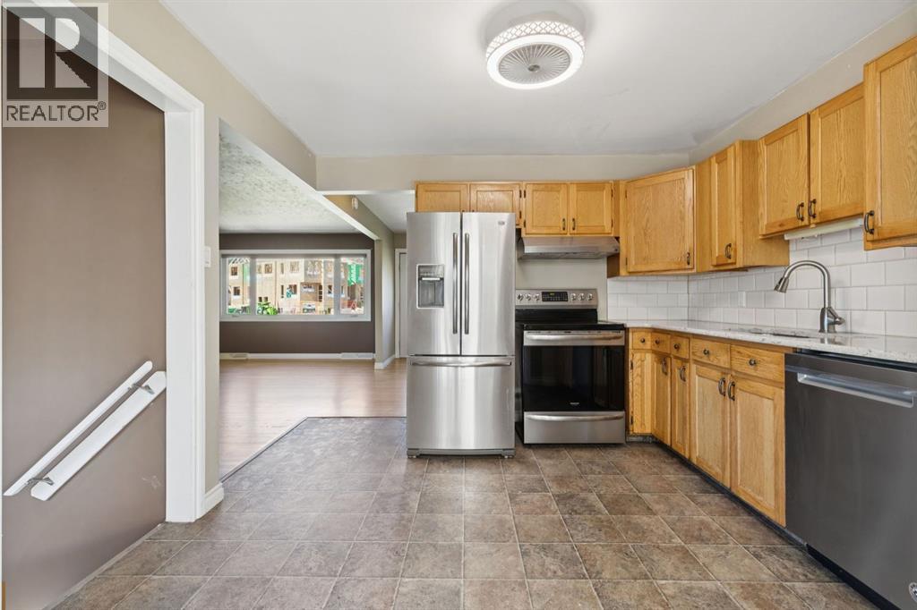 8028 5 Street Sw, Calgary, Alberta  T2V 1C5 - Photo 9 - A2317563