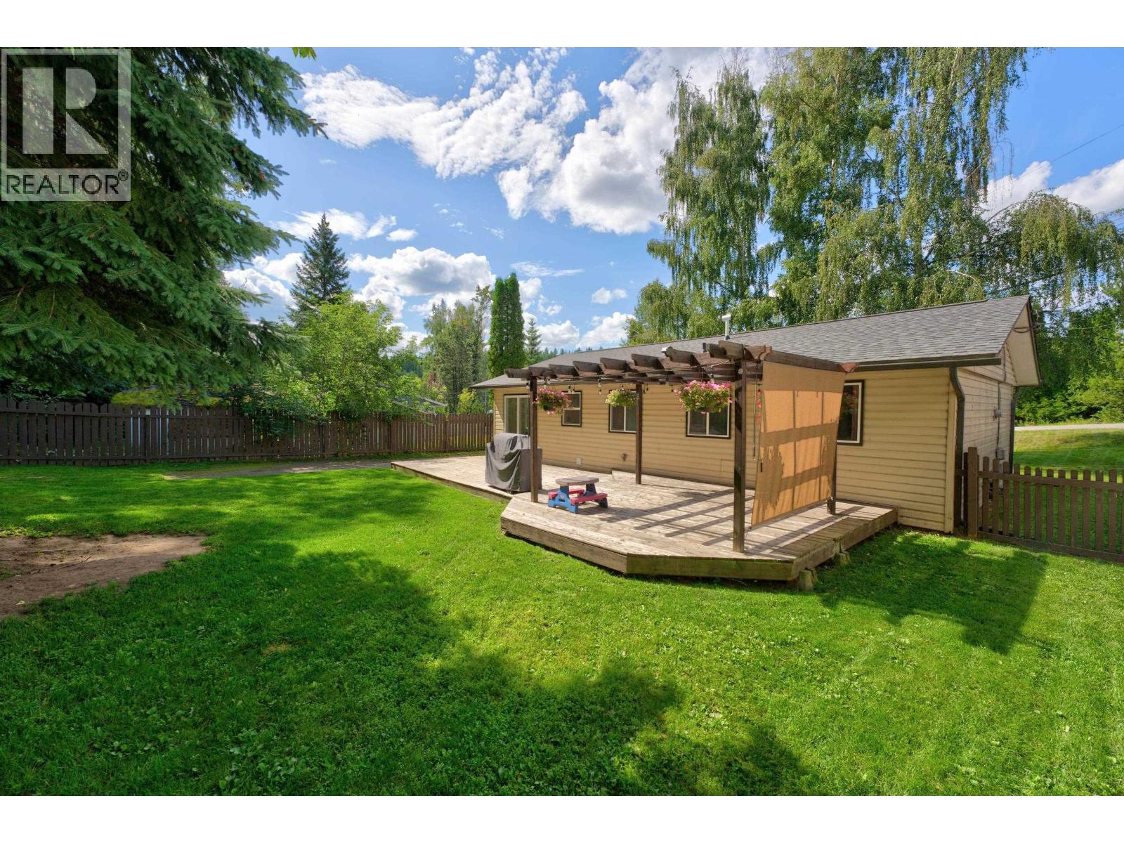 2073 Woodhaven Drive, Prince George, British Columbia  V2K 3C4 - Photo 6 - R3154860