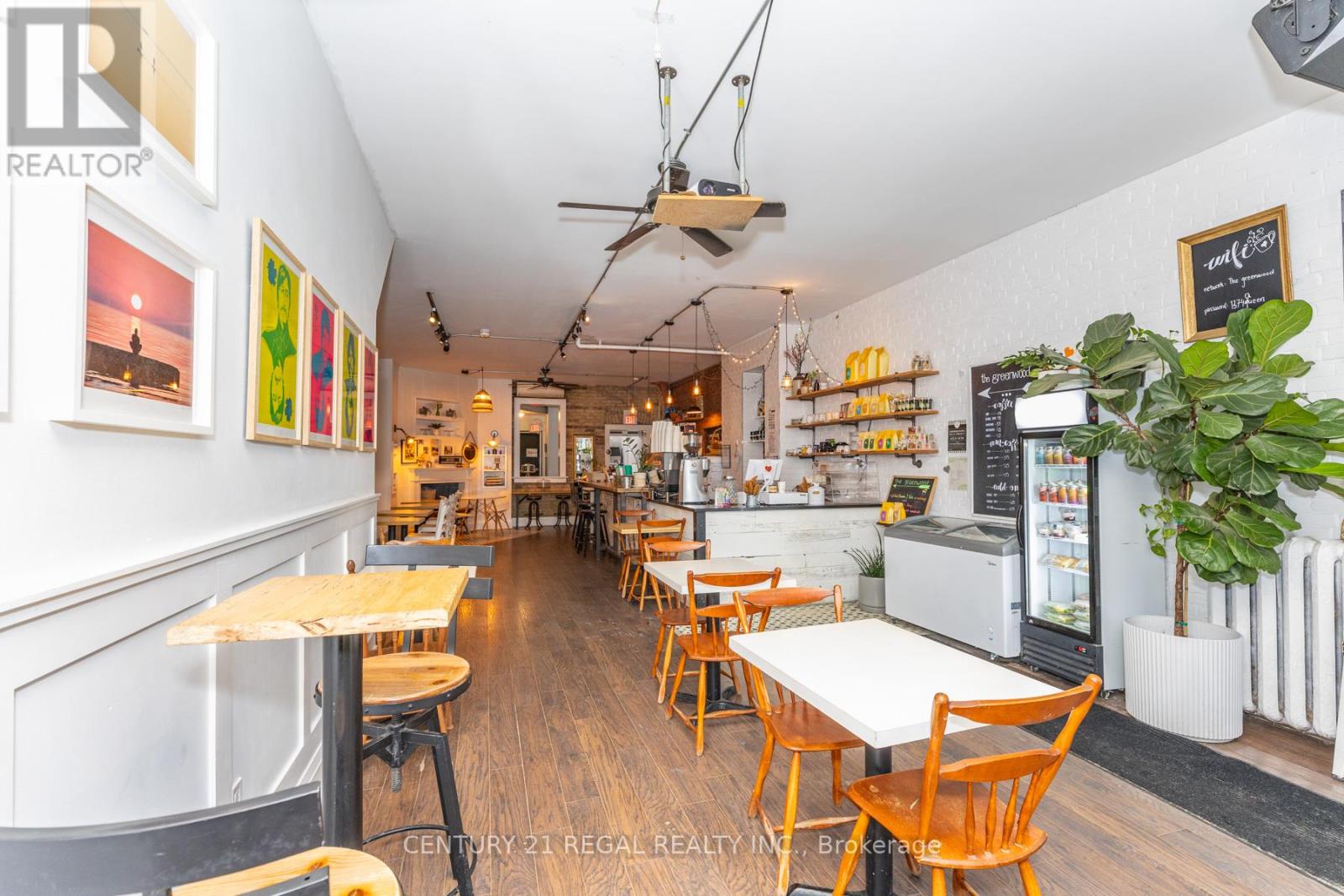 1374 QUEEN STREET E, Toronto, Ontario