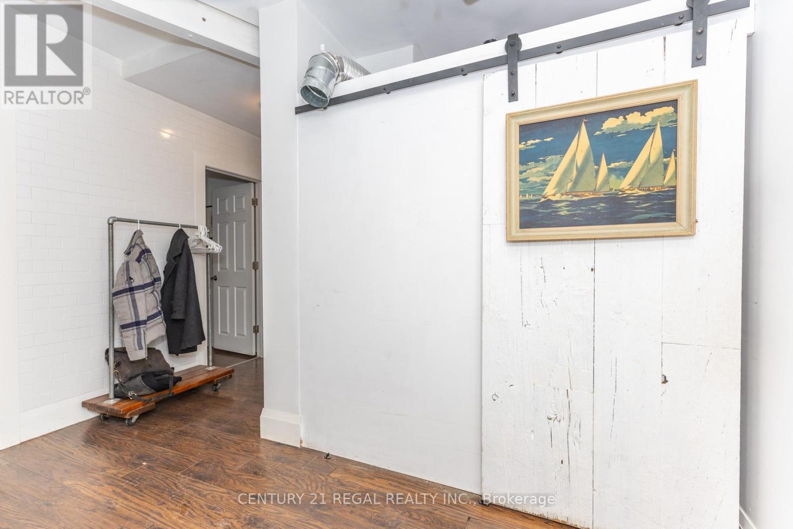1374 Queen Street E, Toronto, Ontario  M4L 1C9 - Photo 19 - E13643732