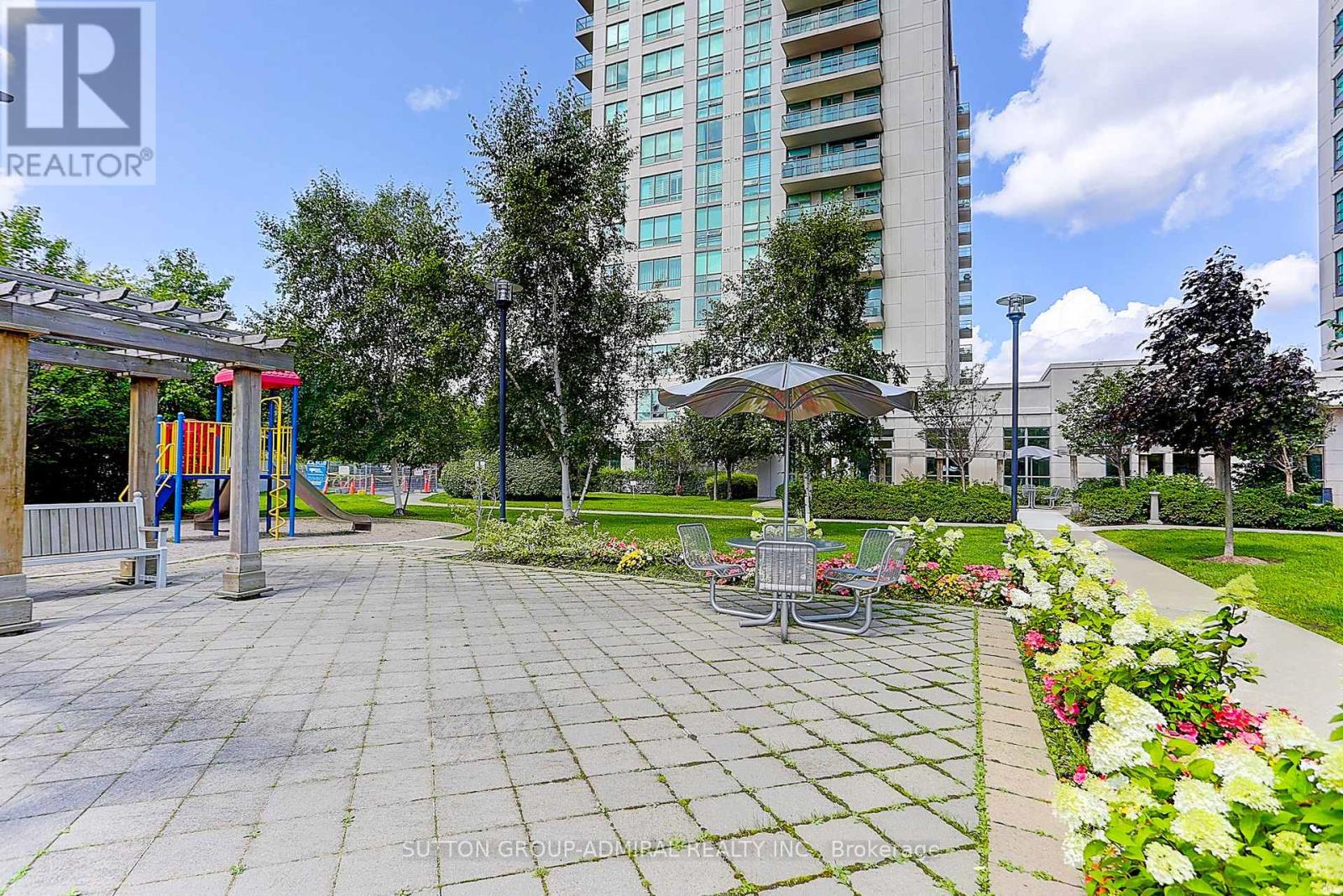 806 - 100 Promenade Circle, Vaughan, Ontario  L4J 7W7 - Photo 6 - N13647320