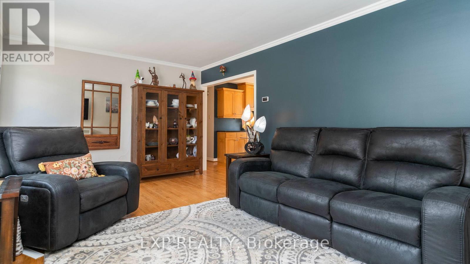 295 Tweedsmuir Avenue, London East, Ontario  N5W 1L5 - Photo 5 - X13664182