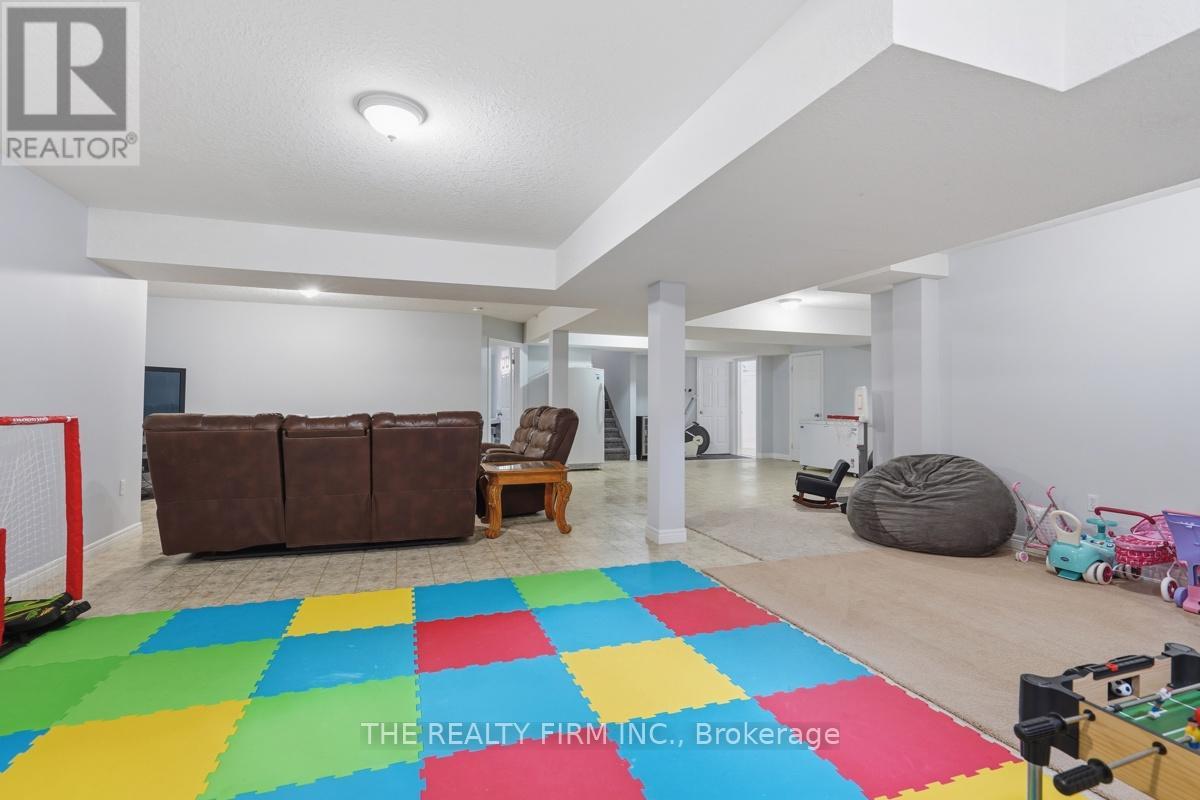55 Farmhouse Road, London East, Ontario  N5Y 5M4 - Photo 37 - X13664206