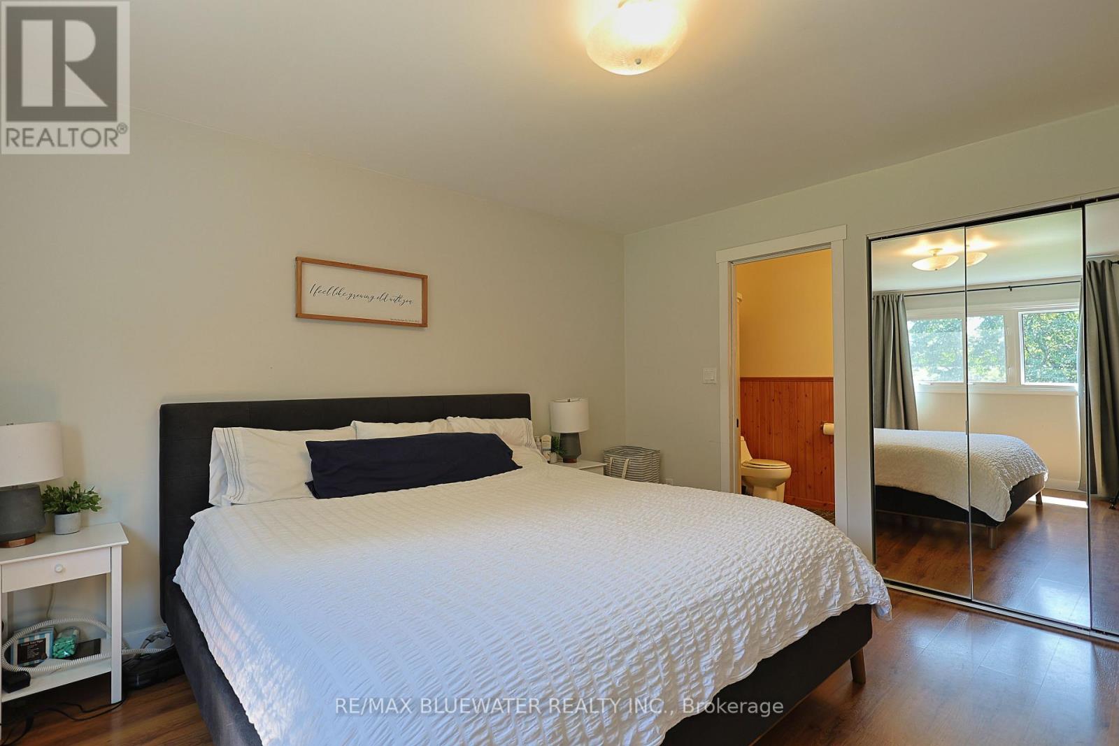 290 Anna Street, North Middlesex, Ontario  N0M 2K0 - Photo 28 - X13664234