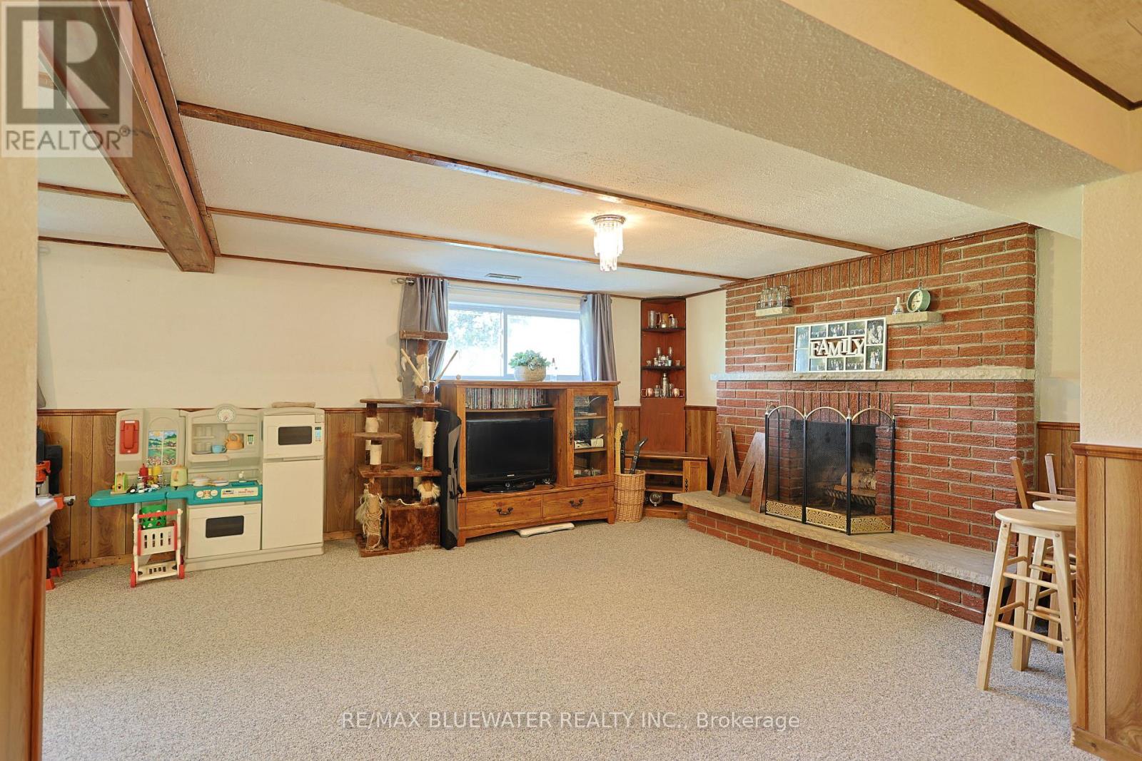 290 Anna Street, North Middlesex, Ontario  N0M 2K0 - Photo 37 - X13664234