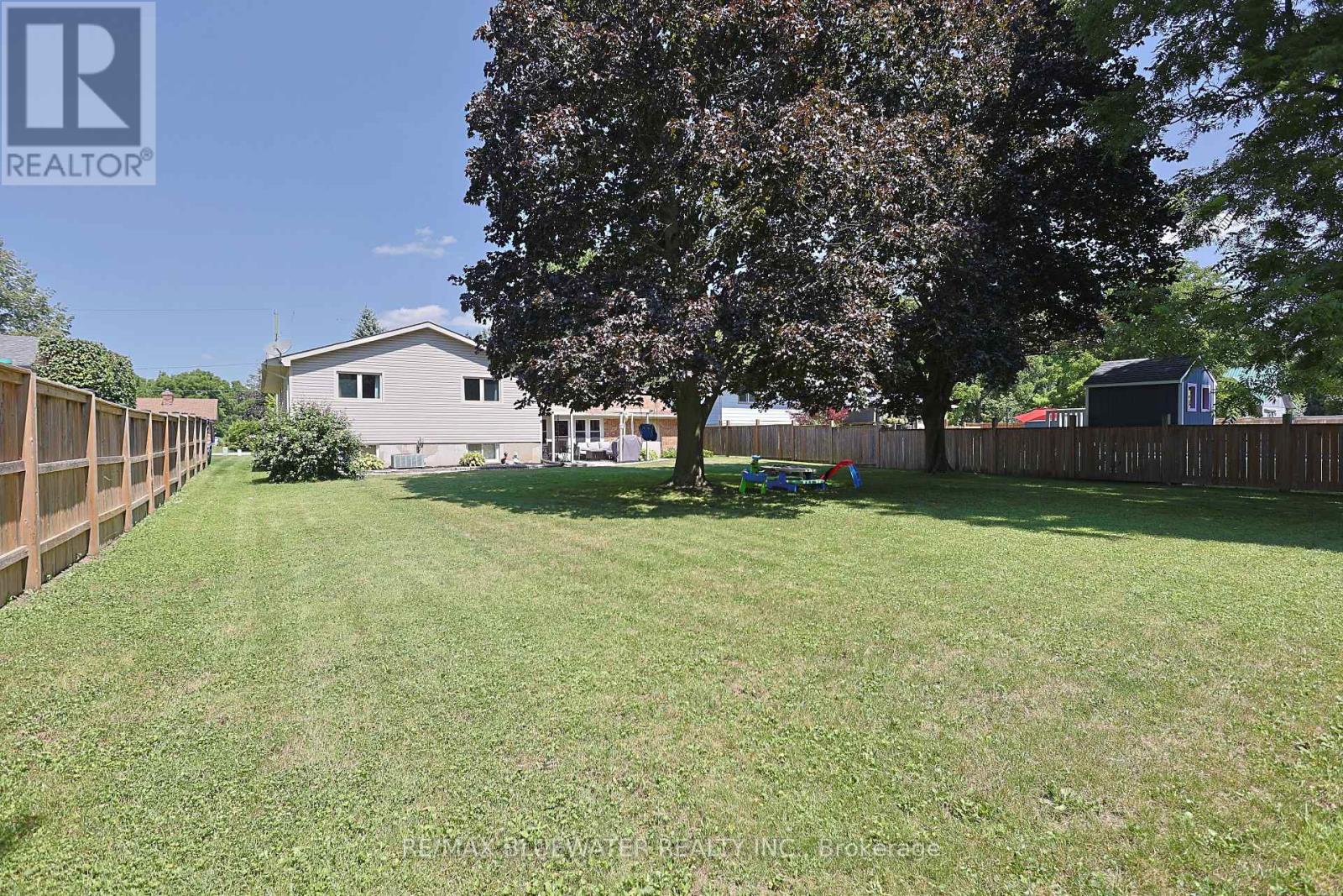 290 Anna Street, North Middlesex, Ontario  N0M 2K0 - Photo 50 - X13664234