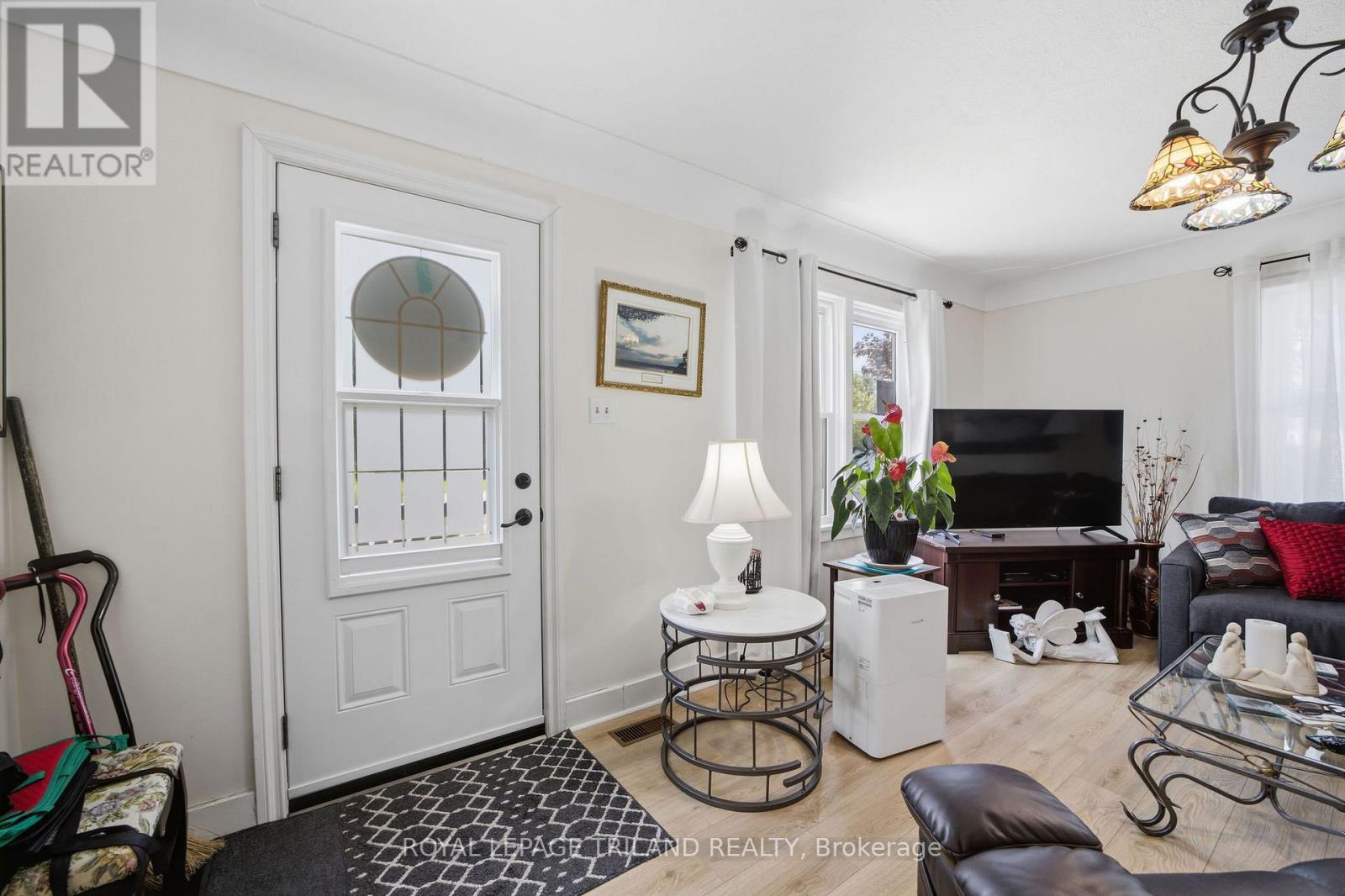 165 Victoria Street, Southwest Middlesex, Ontario  N0L 1M0 - Photo 5 - X13664318