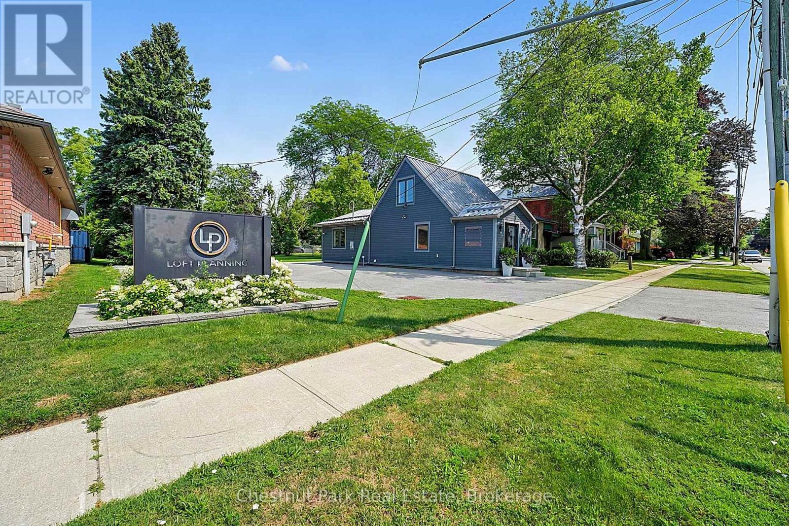 25 Maple Street, Collingwood, Ontario  L9Y 2P7 - Photo 3 - S13663504