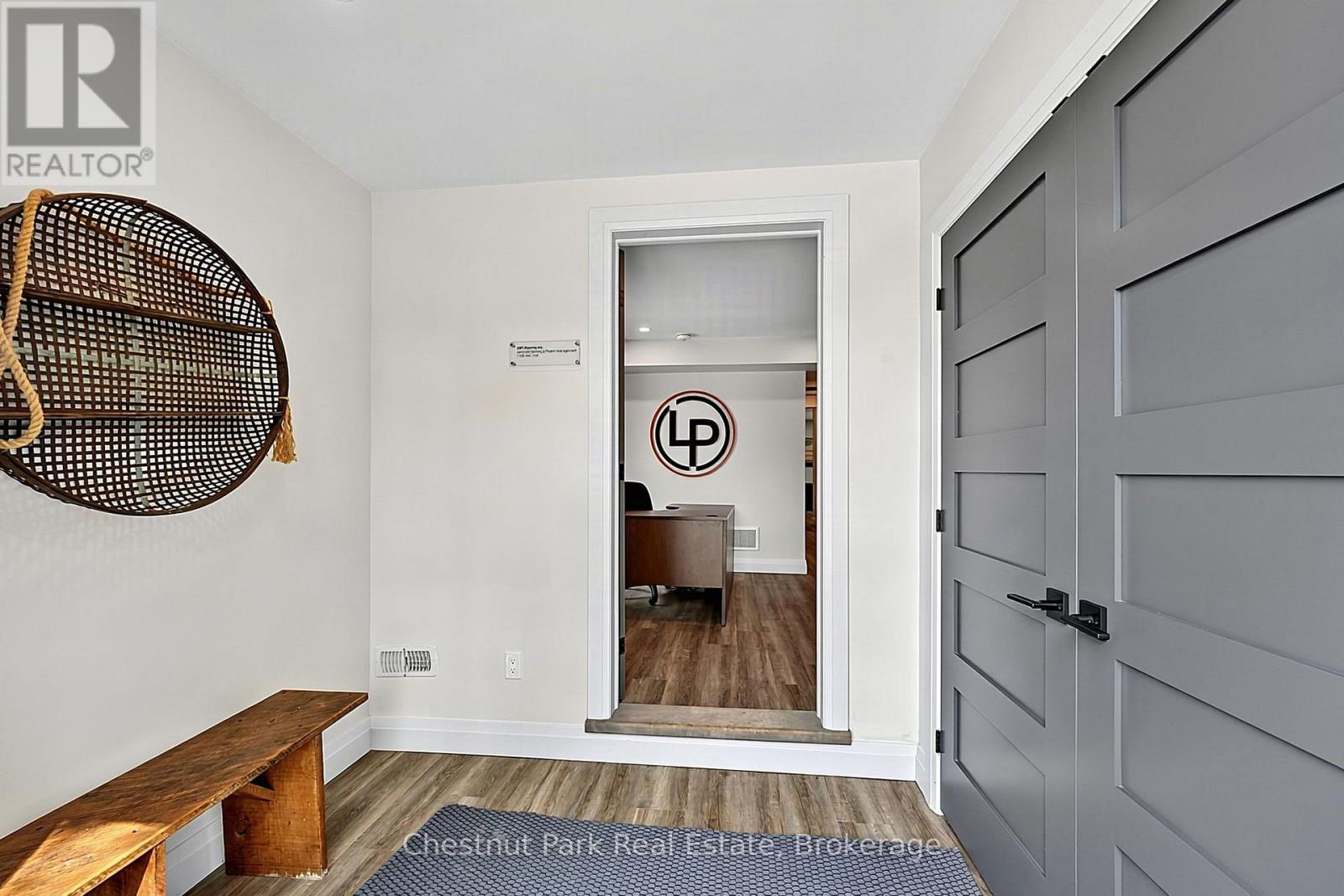 25 Maple Street, Collingwood, Ontario  L9Y 2P7 - Photo 8 - S13663504