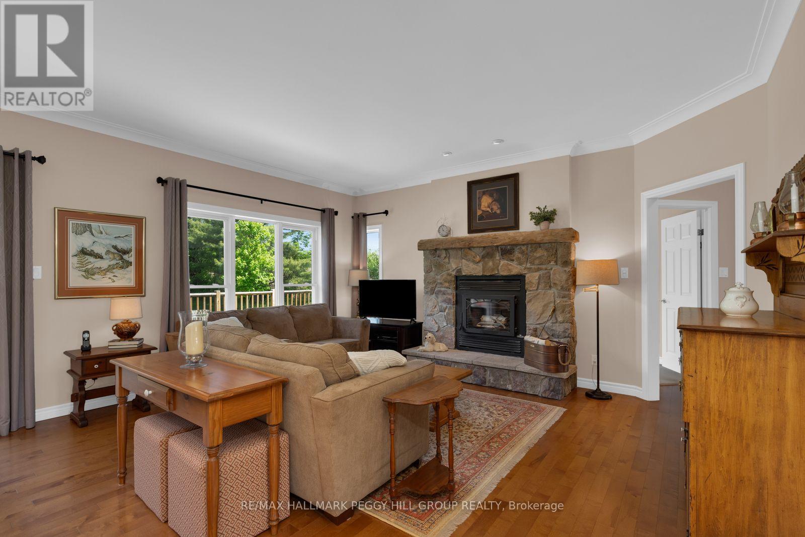 764 Warminster Side Road, Oro-Medonte, Ontario  L0K 1E0 - Photo 3 - S13422166