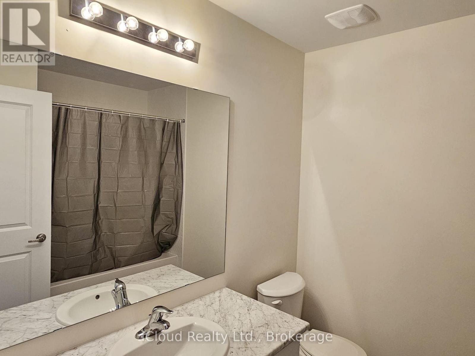 9 Durham Avenue, Barrie, Ontario  L9J 0W2 - Photo 8 - S13533508