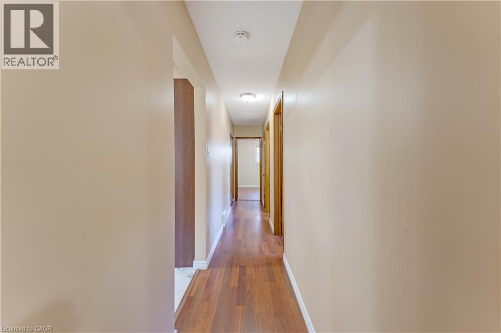 402 Lakeview Drive, Waterloo, Ontario  N2L 4Z6 - Photo 14 - 40851902