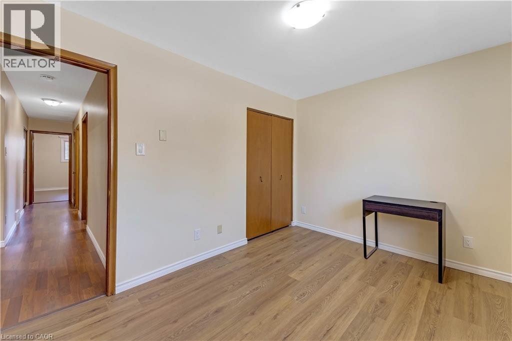 402 Lakeview Drive, Waterloo, Ontario  N2L 4Z6 - Photo 15 - 40851902