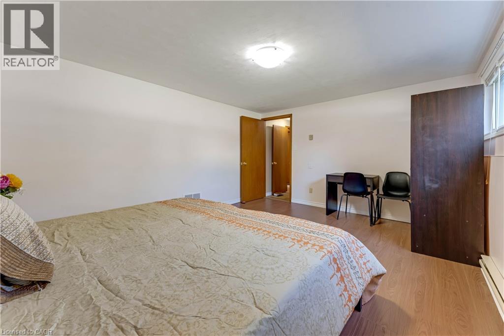 402 Lakeview Drive, Waterloo, Ontario  N2L 4Z6 - Photo 32 - 40851902