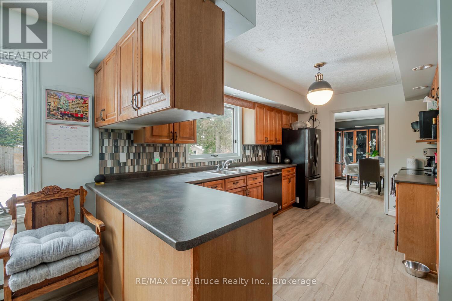 6 Kirkland Place, South Bruce Peninsula, Ontario  N0H 2G0 - Photo 12 - X13664184