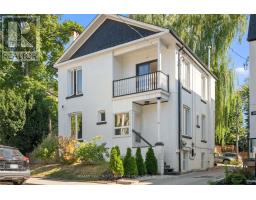 MAIN - 371 HOWLAND AVENUE, Toronto, Ontario