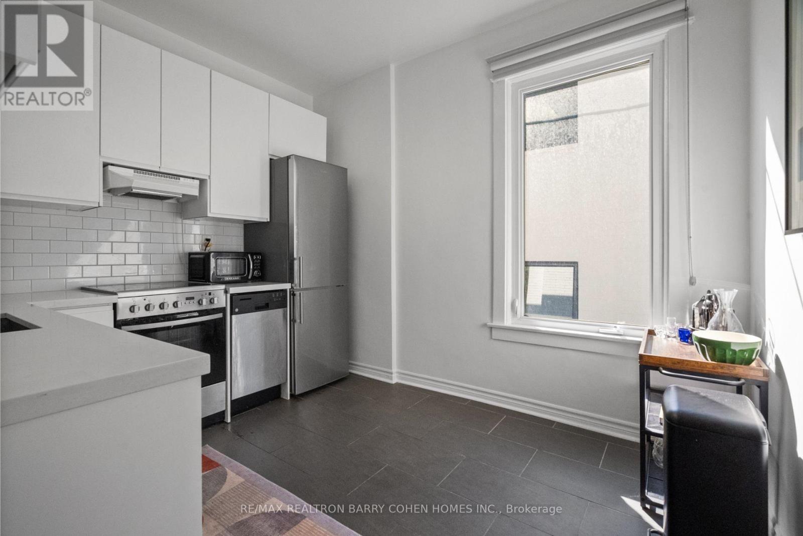 Upper - 371 Howland Avenue, Toronto, Ontario M5R 3C1 - Photo 6 - C13664176