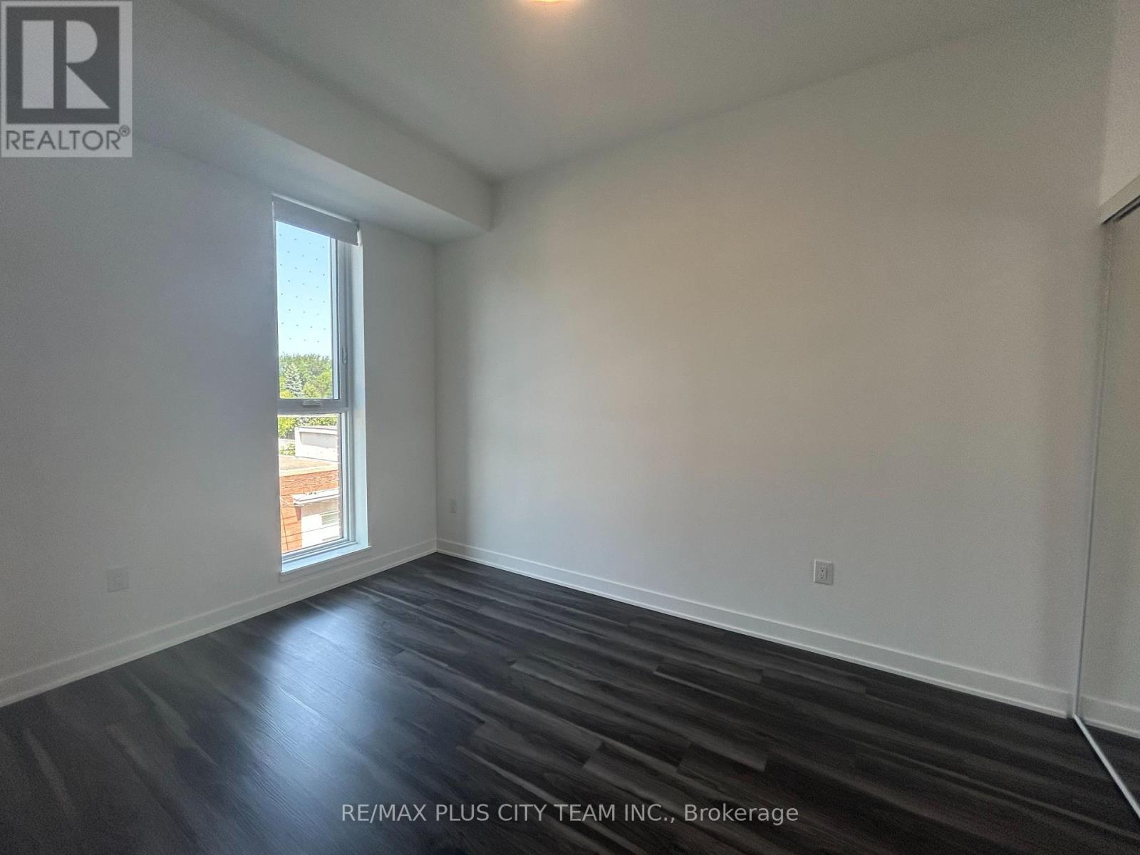 348 - 30 Dreamers Way, Toronto, Ontario M5A 0Y7 - Photo 2 - C13664218