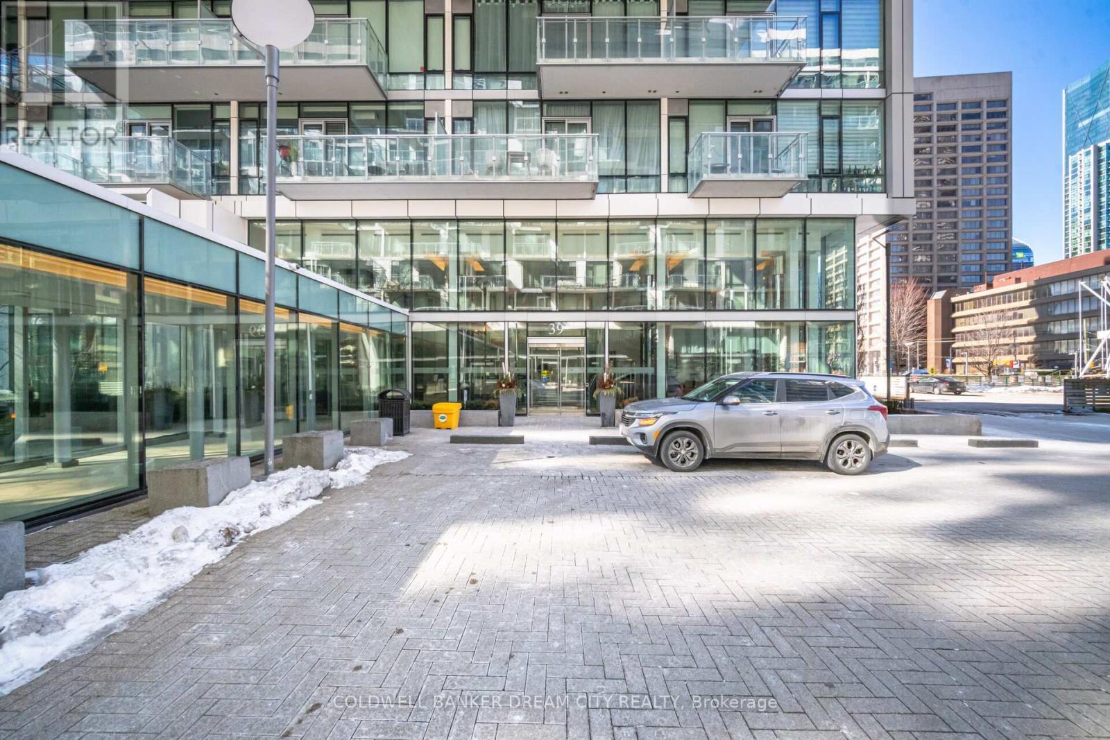 837 - 39 Queens Quay E, Toronto, Ontario M5E 0A4 - Photo 2 - C13664244