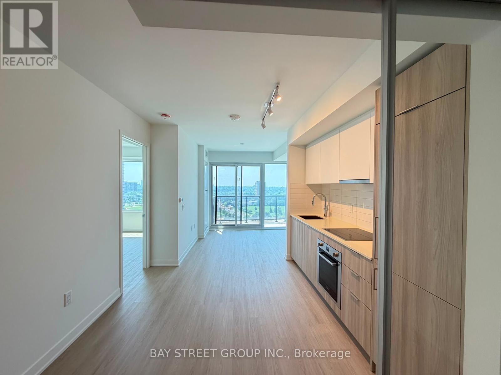 1510 - 15 David Salomon Drive, Toronto, Ontario M3C 1E7 - Photo 2 - C13664338