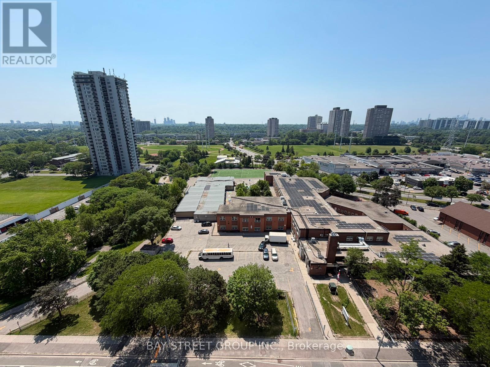 1510 - 15 David Salomon Drive, Toronto, Ontario M3C 1E7 - Photo 6 - C13664338