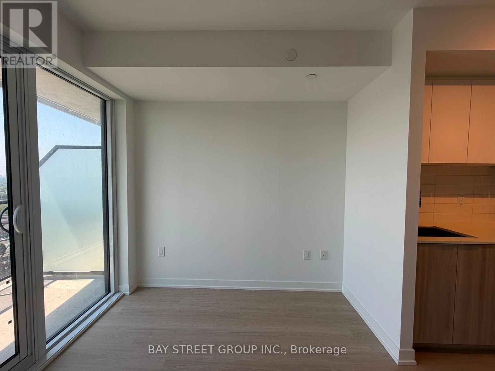 1510 - 15 David Salomon Drive, Toronto, Ontario M3C 1E7 - Photo 8 - C13664338
