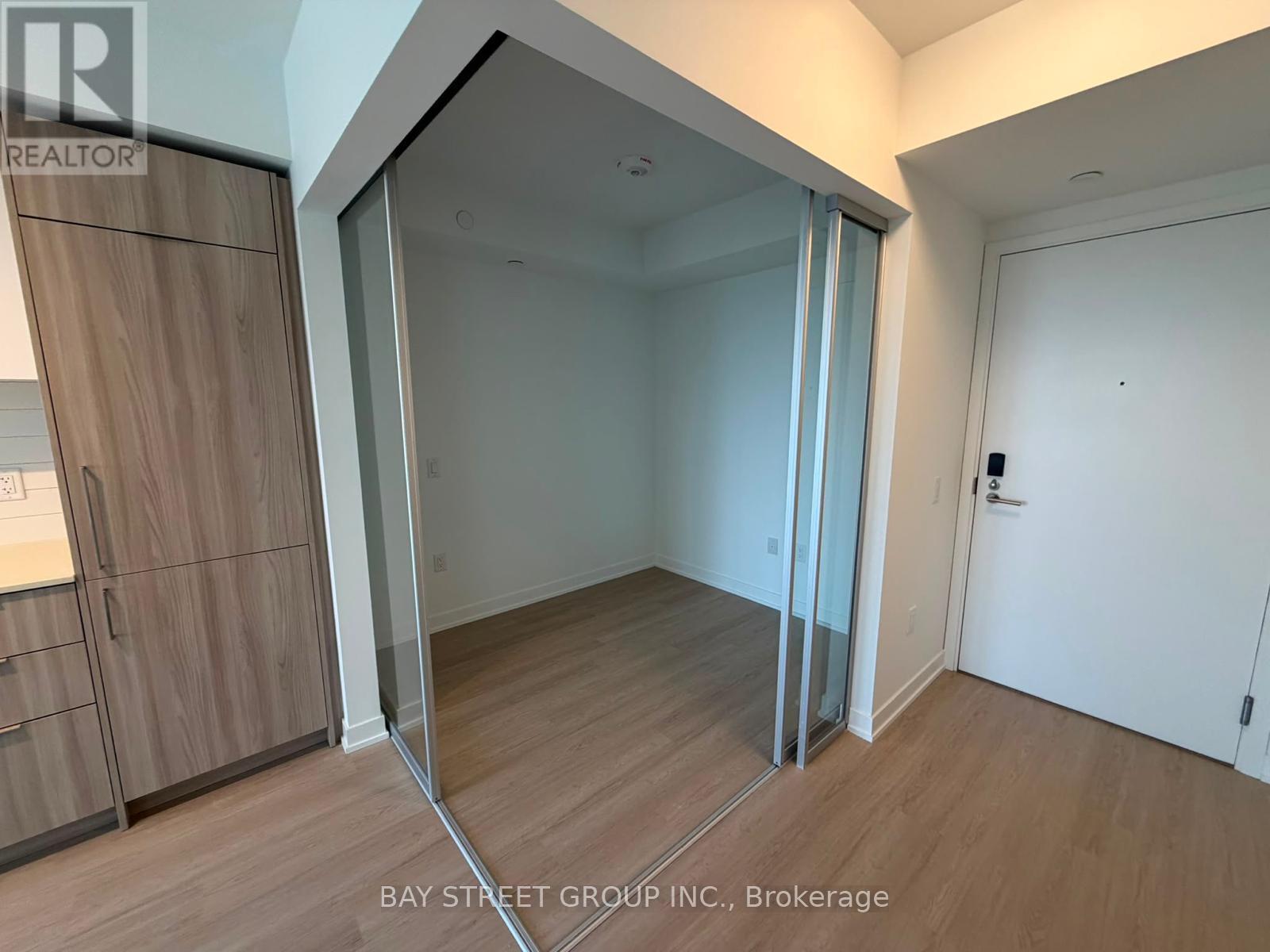 1510 - 15 David Salomon Drive, Toronto, Ontario M3C 1E7 - Photo 9 - C13664338