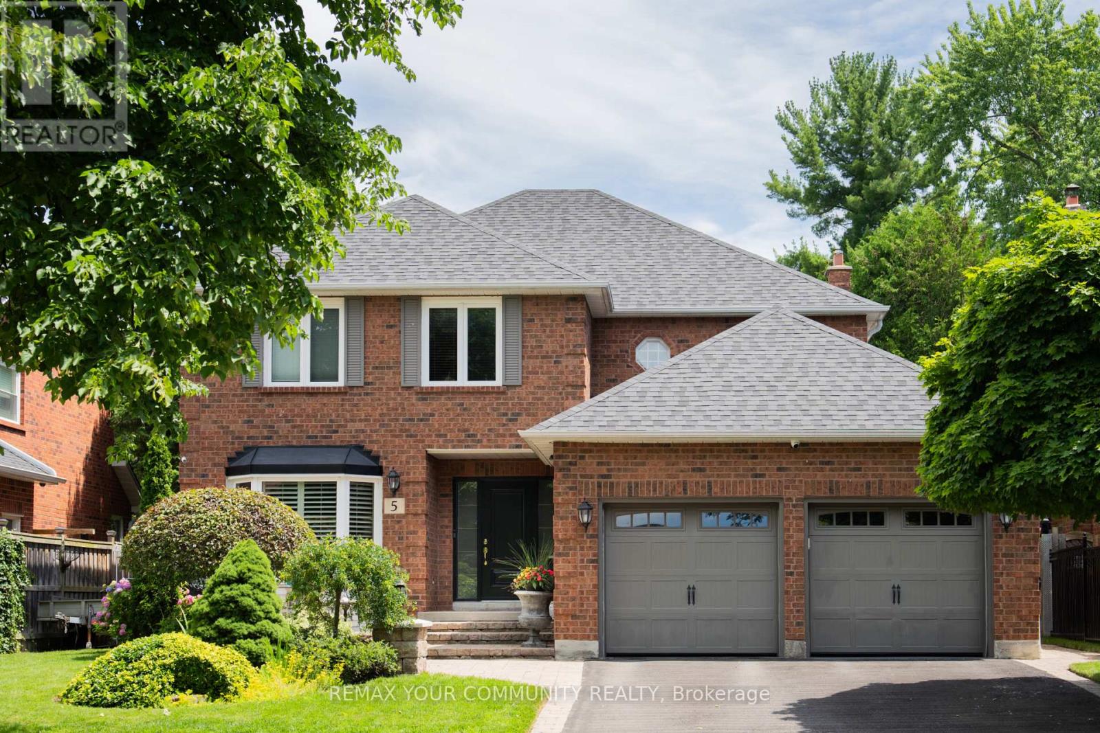5 CARRIAGE LANE, Clarington, Ontario