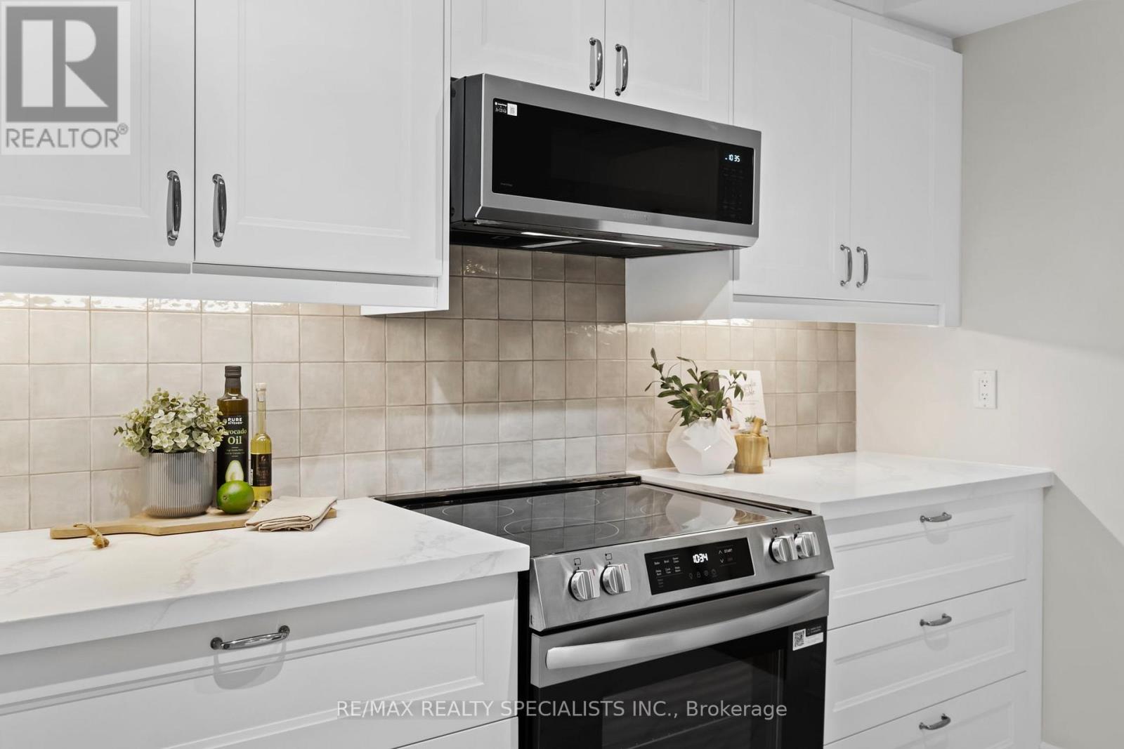 38 Springfield Way, Vaughan, Ontario  L4J 5E5 - Photo 16 - N13664196