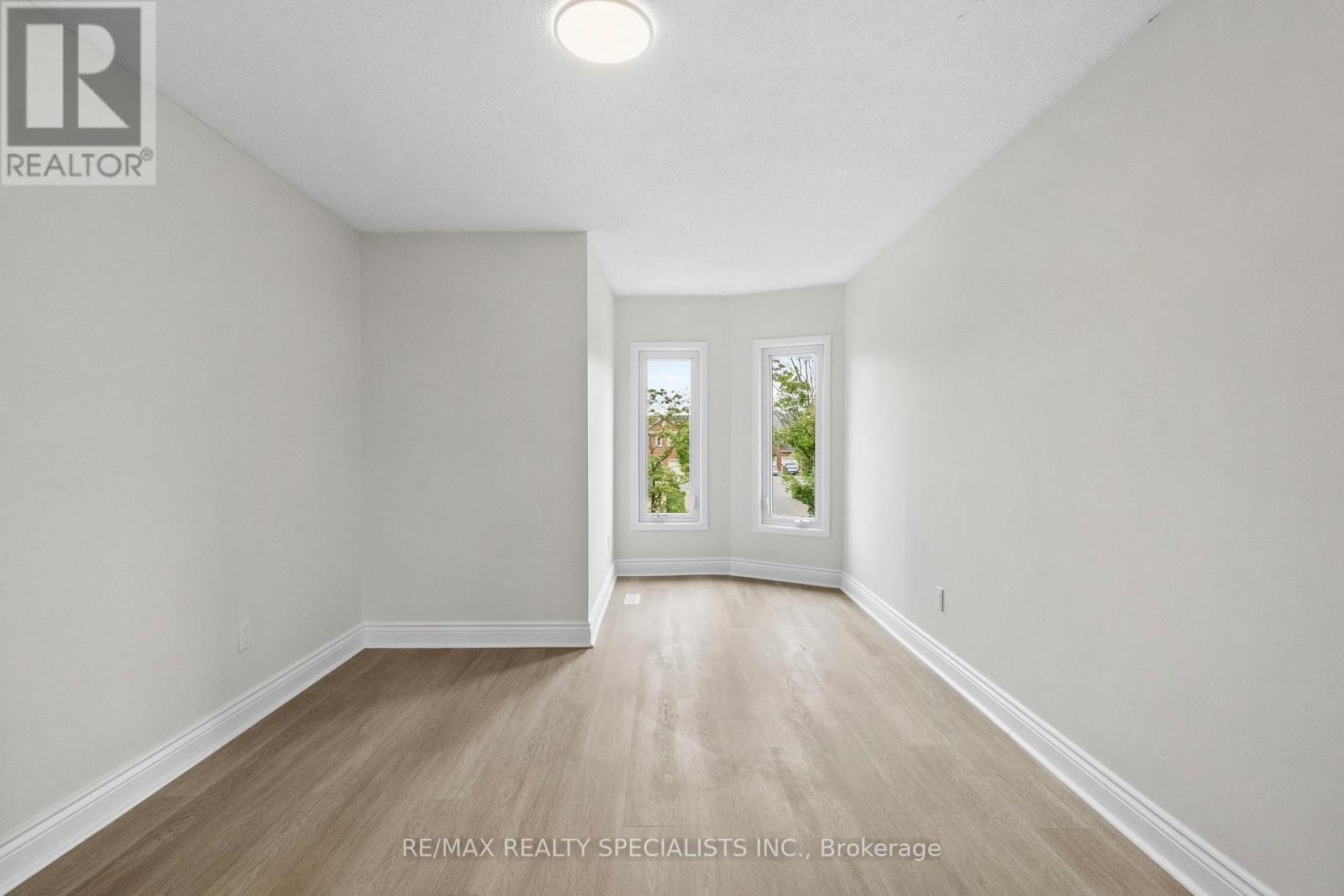 38 Springfield Way, Vaughan, Ontario  L4J 5E5 - Photo 34 - N13664196