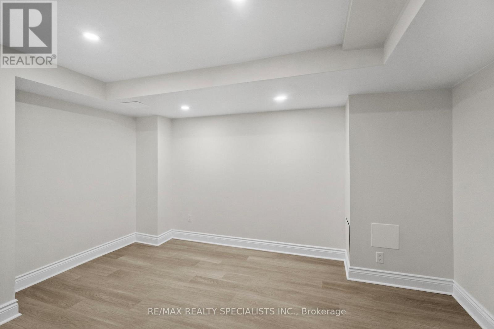 38 Springfield Way, Vaughan, Ontario  L4J 5E5 - Photo 41 - N13664196