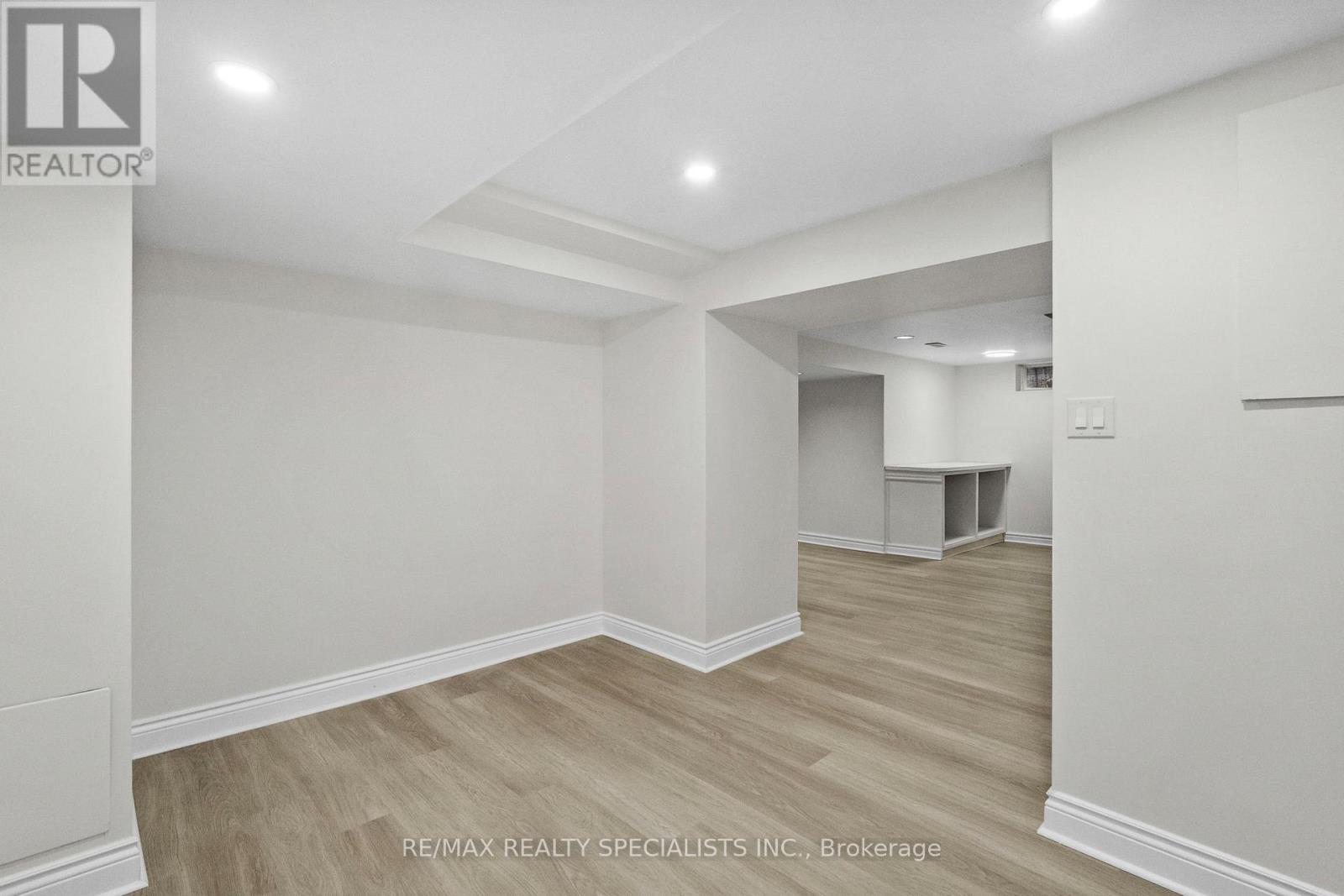 38 Springfield Way, Vaughan, Ontario  L4J 5E5 - Photo 42 - N13664196