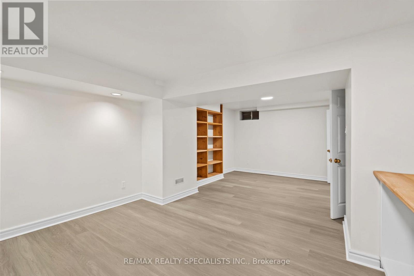 38 Springfield Way, Vaughan, Ontario  L4J 5E5 - Photo 43 - N13664196