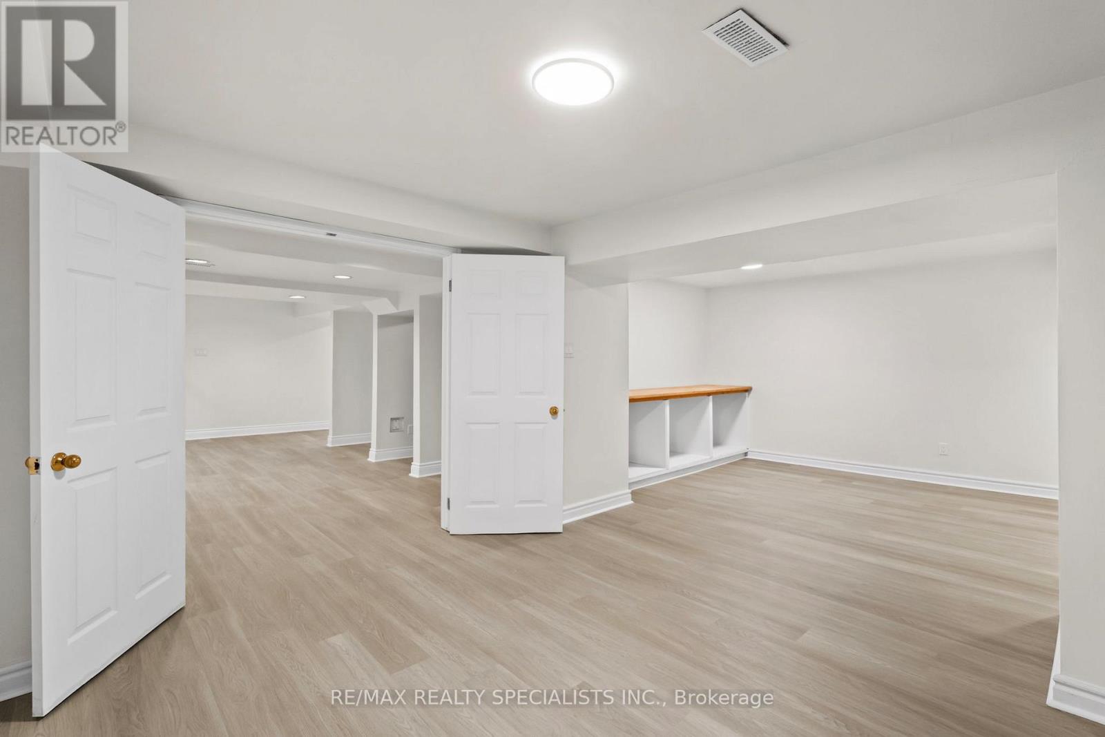 38 Springfield Way, Vaughan, Ontario  L4J 5E5 - Photo 44 - N13664196