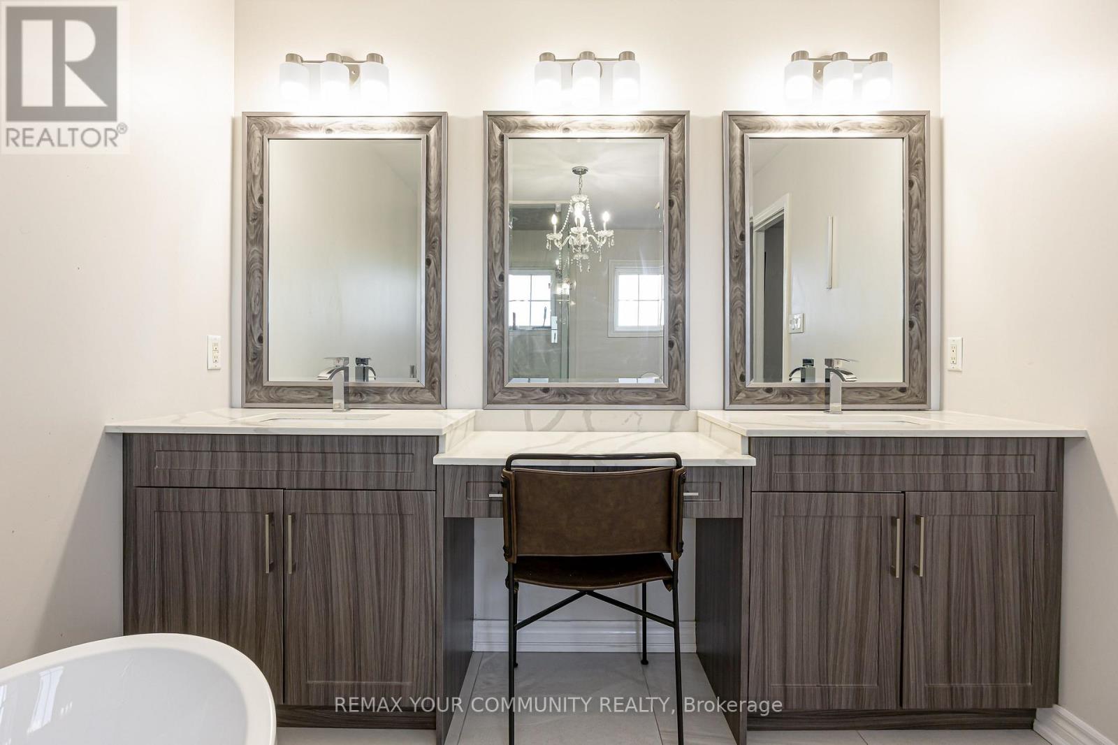 47 Vandervoort Drive, Richmond Hill, Ontario  L4E 0C7 - Photo 20 - N13664248