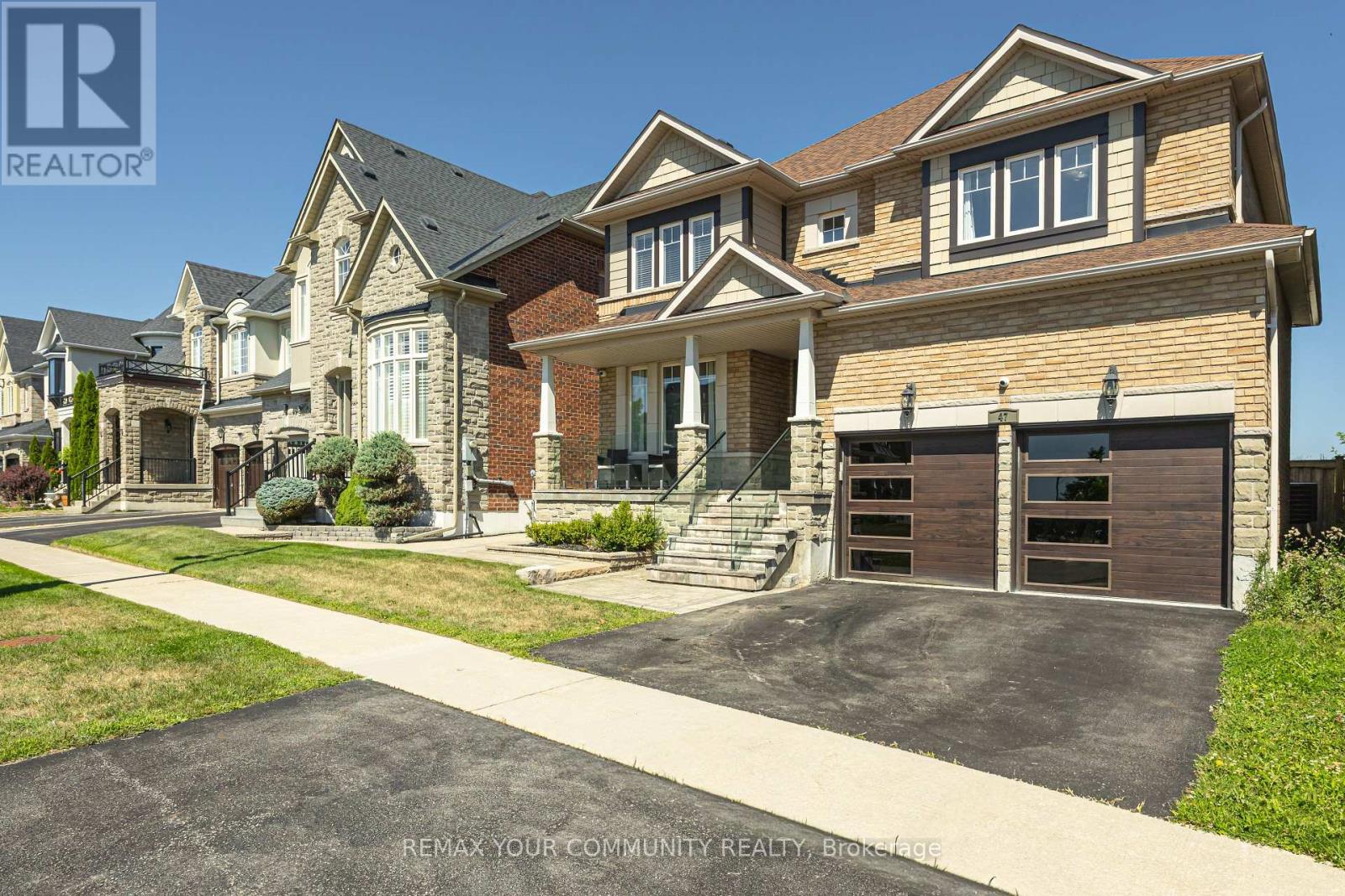 47 Vandervoort Drive, Richmond Hill, Ontario  L4E 0C7 - Photo 3 - N13664248