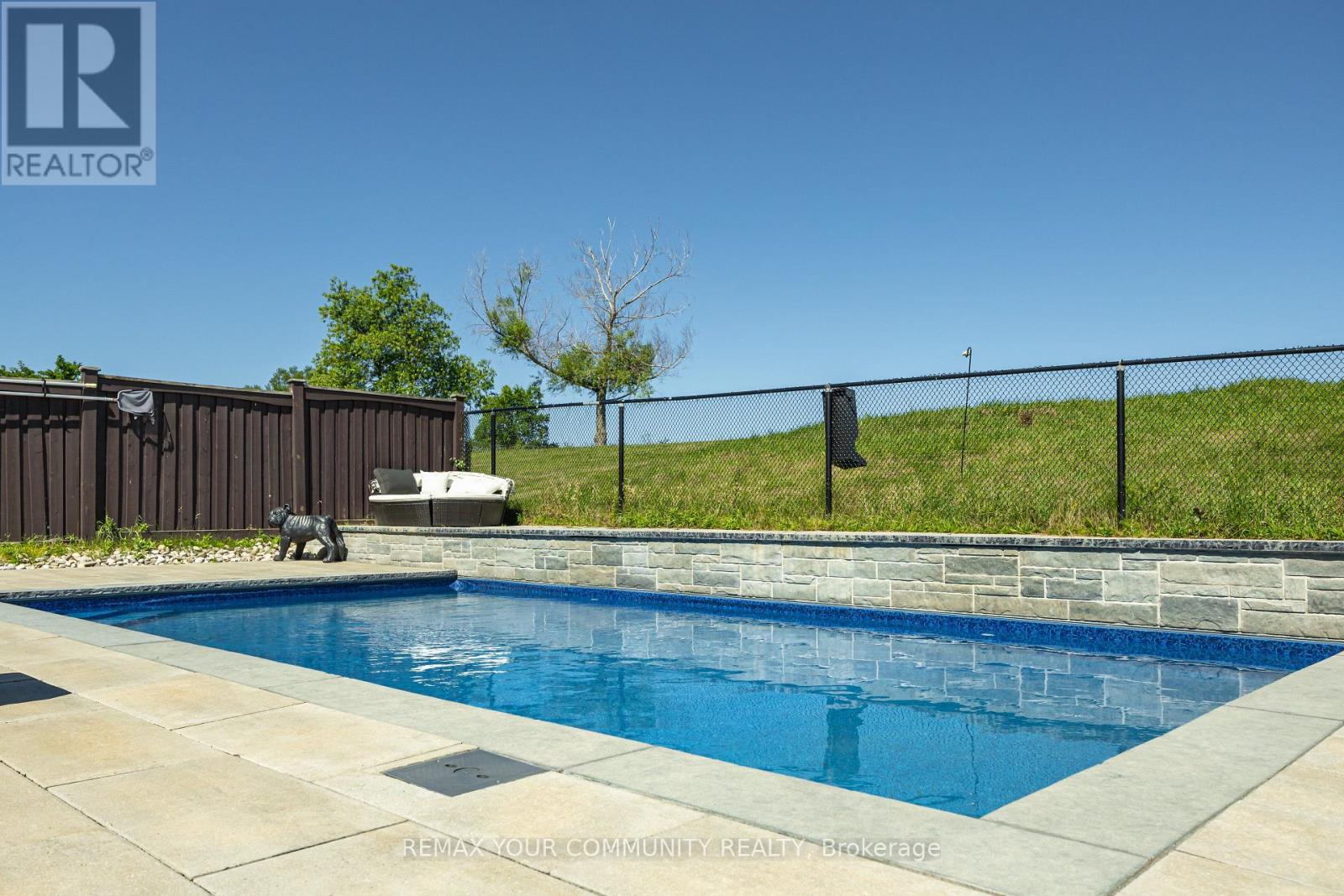 47 Vandervoort Drive, Richmond Hill, Ontario  L4E 0C7 - Photo 42 - N13664248