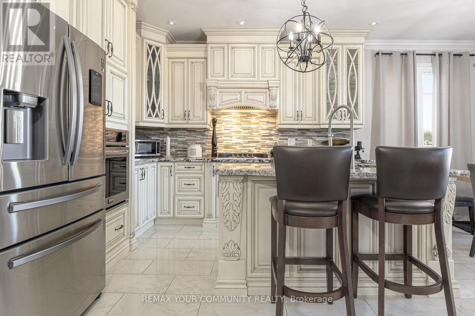 47 Vandervoort Drive, Richmond Hill, Ontario  L4E 0C7 - Photo 7 - N13664248