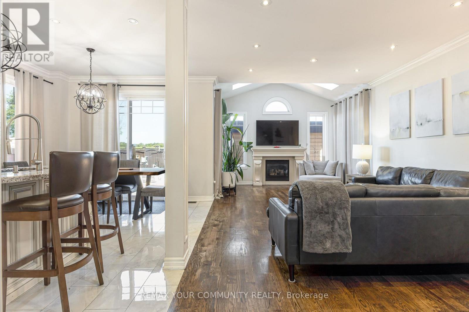 47 Vandervoort Drive, Richmond Hill, Ontario  L4E 0C7 - Photo 8 - N13664248