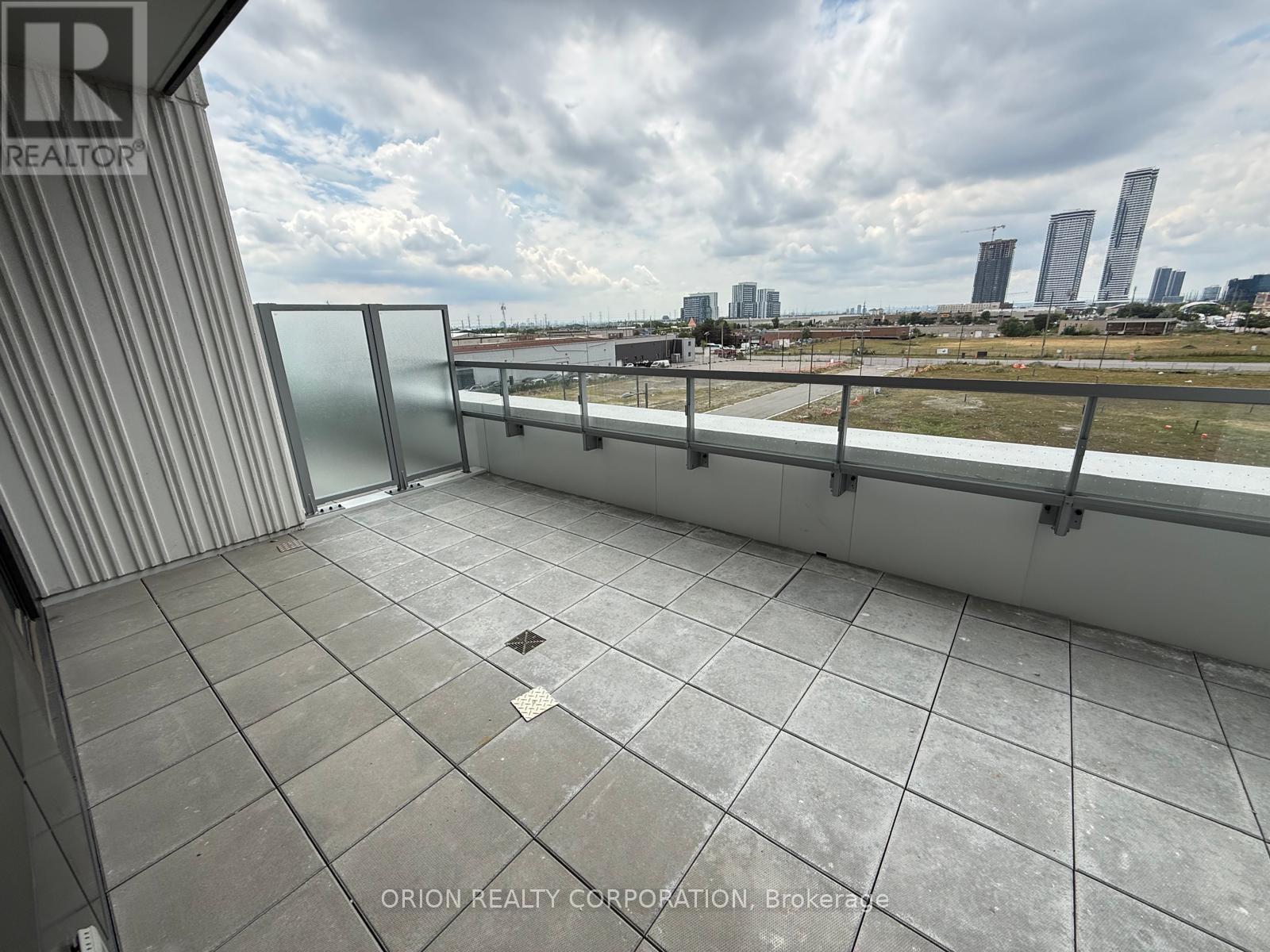 305 - 21 Meadowdale Road, Vaughan (Vaughan Corporate Centre), Ontario  L4K 0H6 - Photo 13 - N13664306