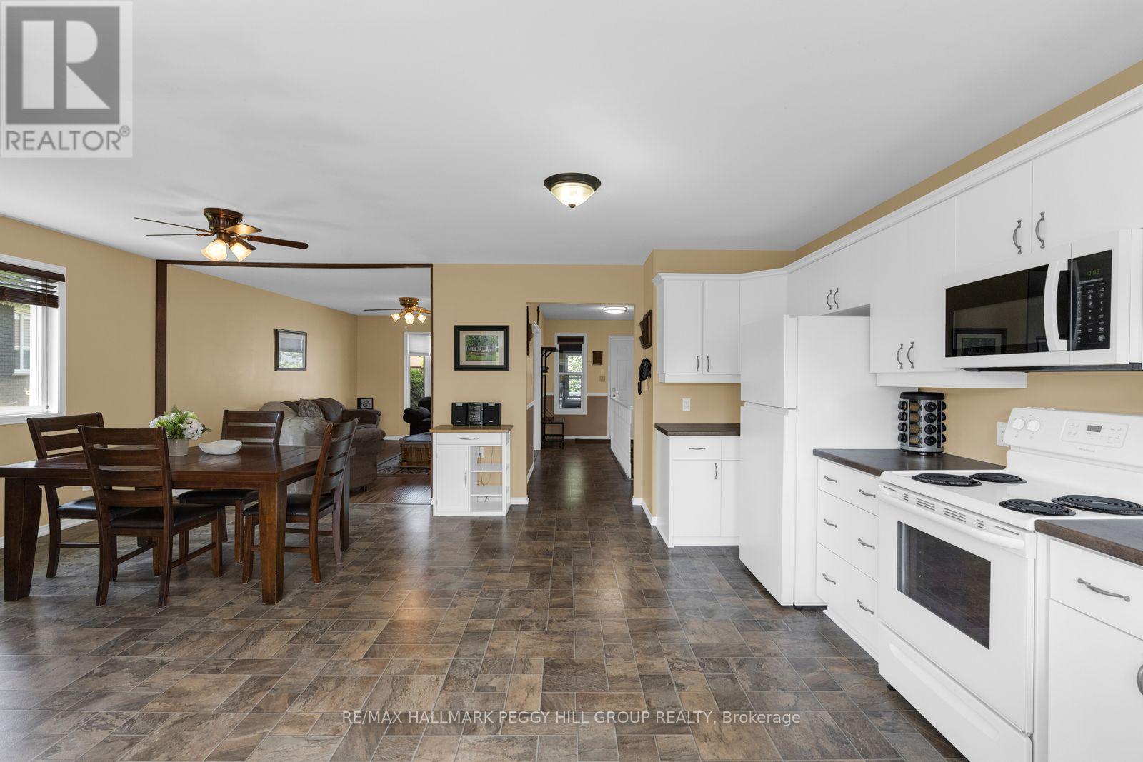 5 Allan Court, Springwater (Elmvale), Ontario  L0L 1P0 - Photo 5 - S13664286