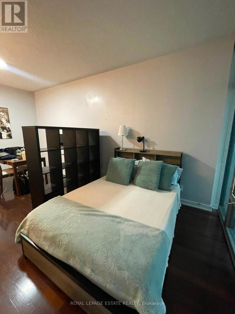 910 - 33 Charles Street E, Toronto, Ontario M4Y 0A2 - Photo 5 - C13660810