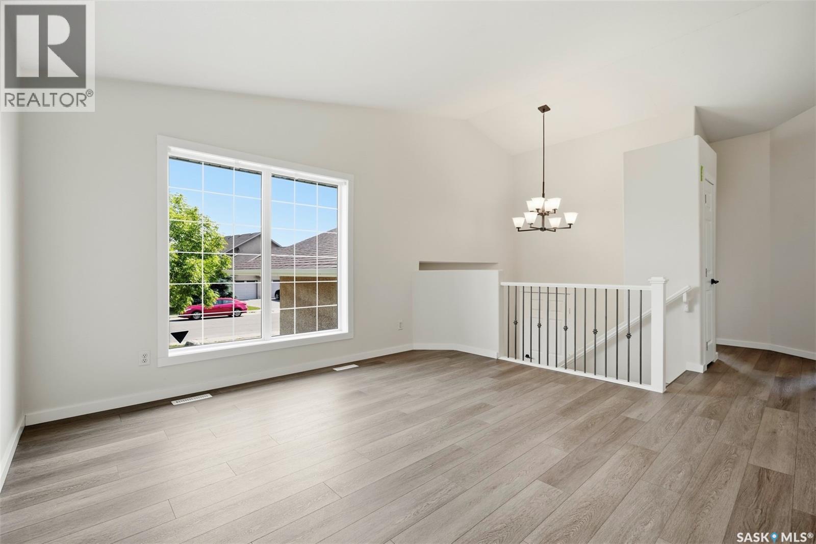 418 Greaves Crescent, Saskatoon, Saskatchewan  S7W 1A9 - Photo 5 - SK045290